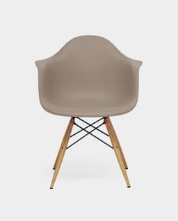 Chaise scandinave — miniature 3